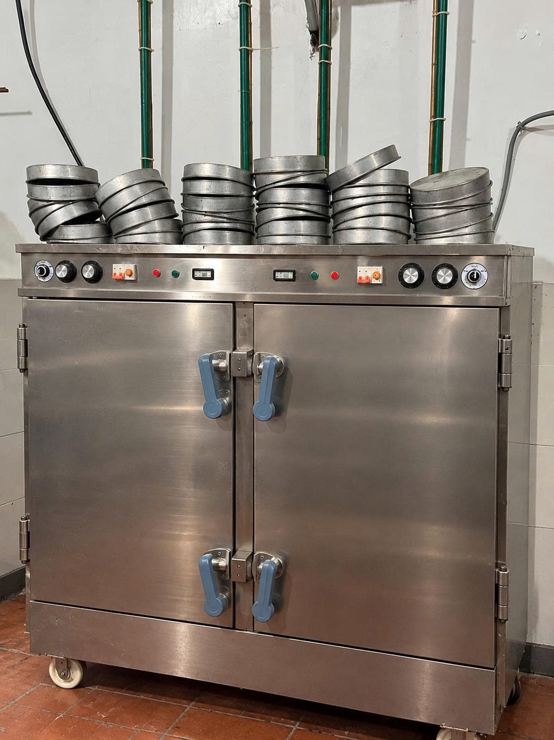 Khu vực hoàn thiện và bảo quản bánh bò