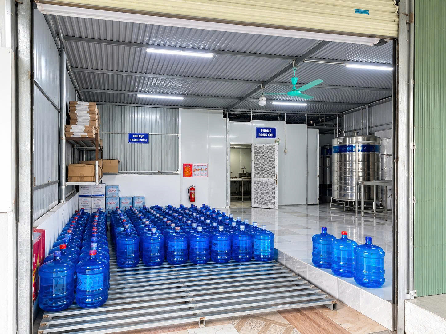 Cơ sở sản xuất nước uống đóng chai